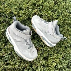 Jordan Stay Loyal 3 Little Boys Sneakers Size 13 Wolf Grey